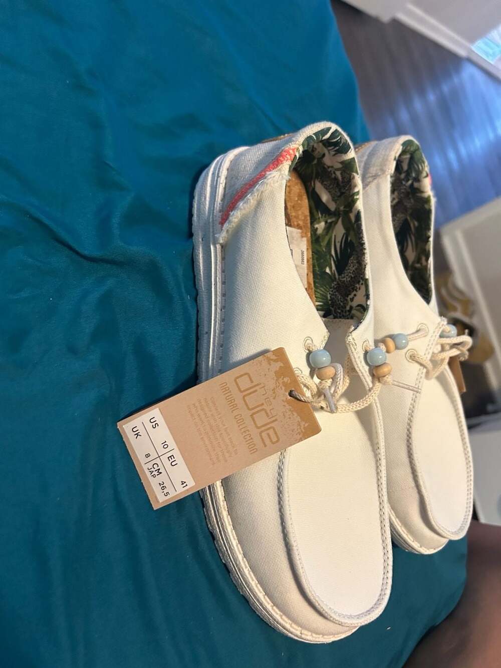HEYDUDE Women's Wendy Natural Salt White Slip-On Casual Shoes - Picture 8 of 8